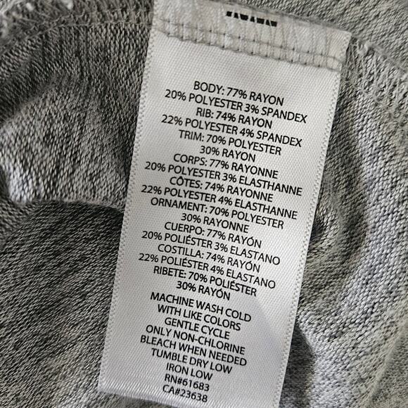 Gray Turtleneck Sweater Size Medium - Picture 4 of 4